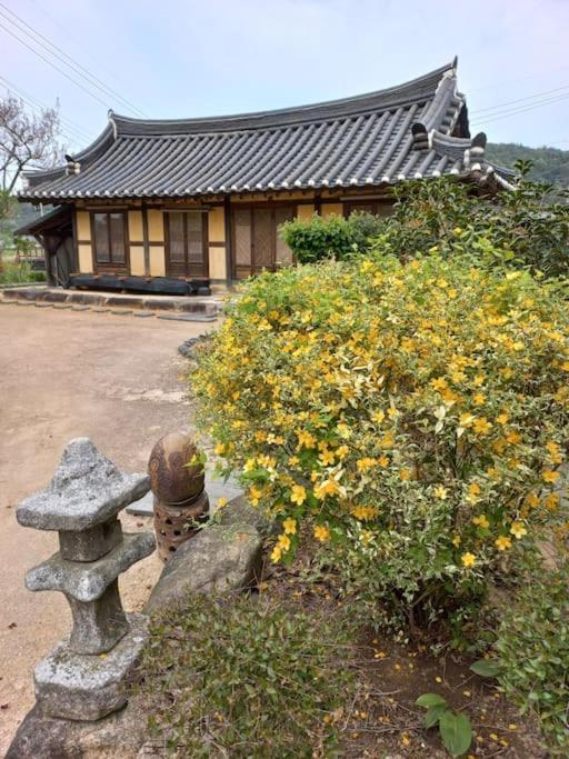 Yasun Gallery Gyeongju Exterior foto